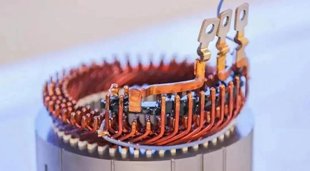 與圓形電機相比，為什么扁線電機更適合新能源汽車領(lǐng)域？—AIP艾普.jpg