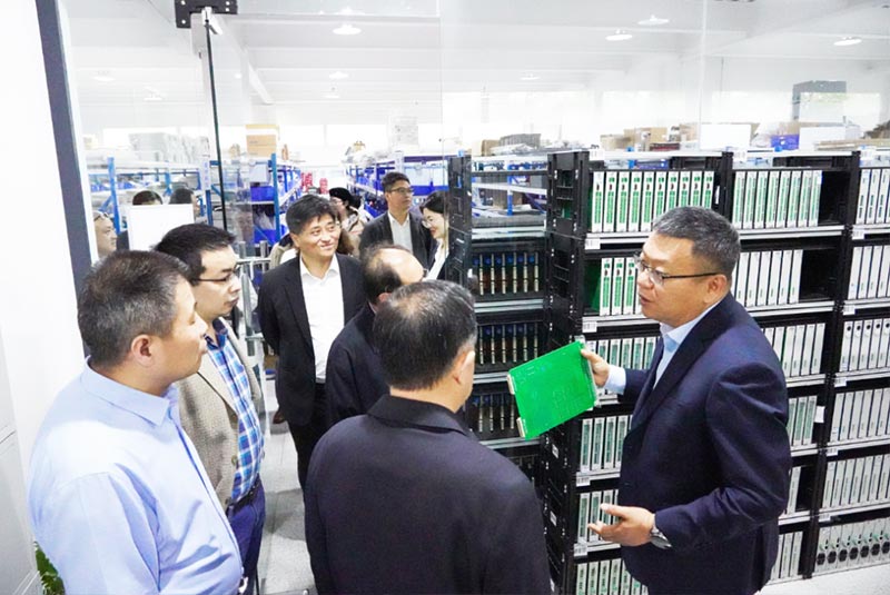深化合作丨中國(guó)電器工業(yè)協(xié)會(huì)微電機(jī)分會(huì)八屆四次理事會(huì)一行到艾普智能參觀交流—AIP艾普